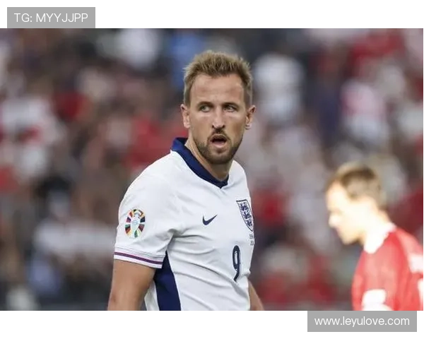 哈里·凯恩与C罗进球效率对比：不同风格射手的生涯数据解析