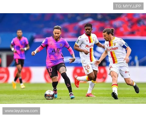 塞维利亚保级压力持续，对后续赛程及赛季走势形成显著影响