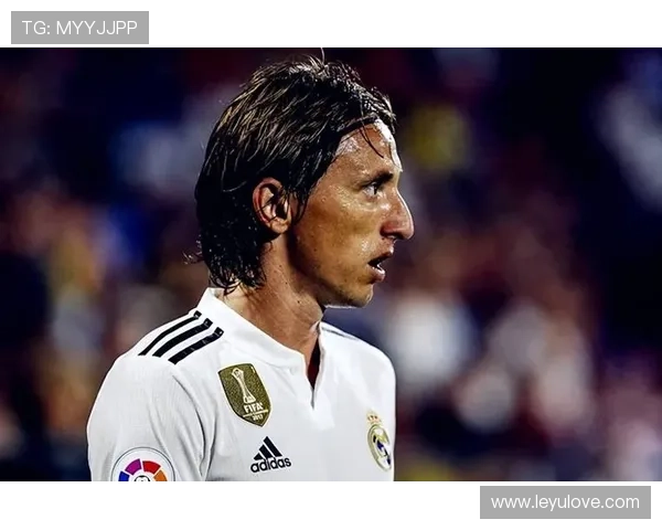 莫德里奇与德布劳内：组织大师与进攻核心的战术角色差异解析