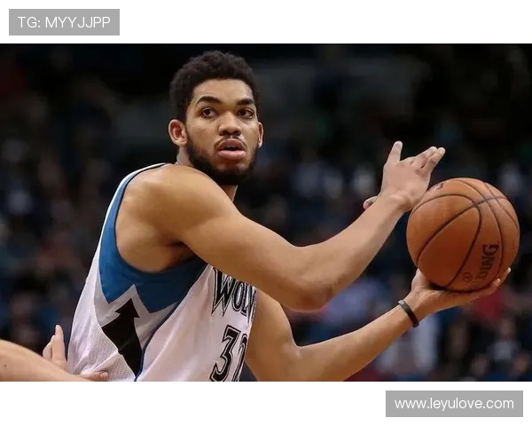 卡尔-安东尼·唐斯内线挡拆效率提升显著，助力球队关键得分爆发