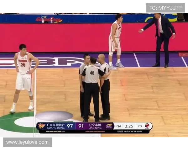 教练区规则拆解：场边行为限制和裁判判罚标准解析