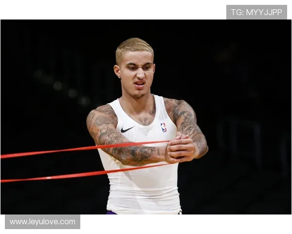 德斯蒙德·班恩外线三分拉开空间明显优于队友提升球队进攻效率