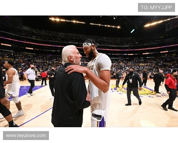 杰·伦·杰克逊二世投篮回暖拉开与队友穆雷效率差距